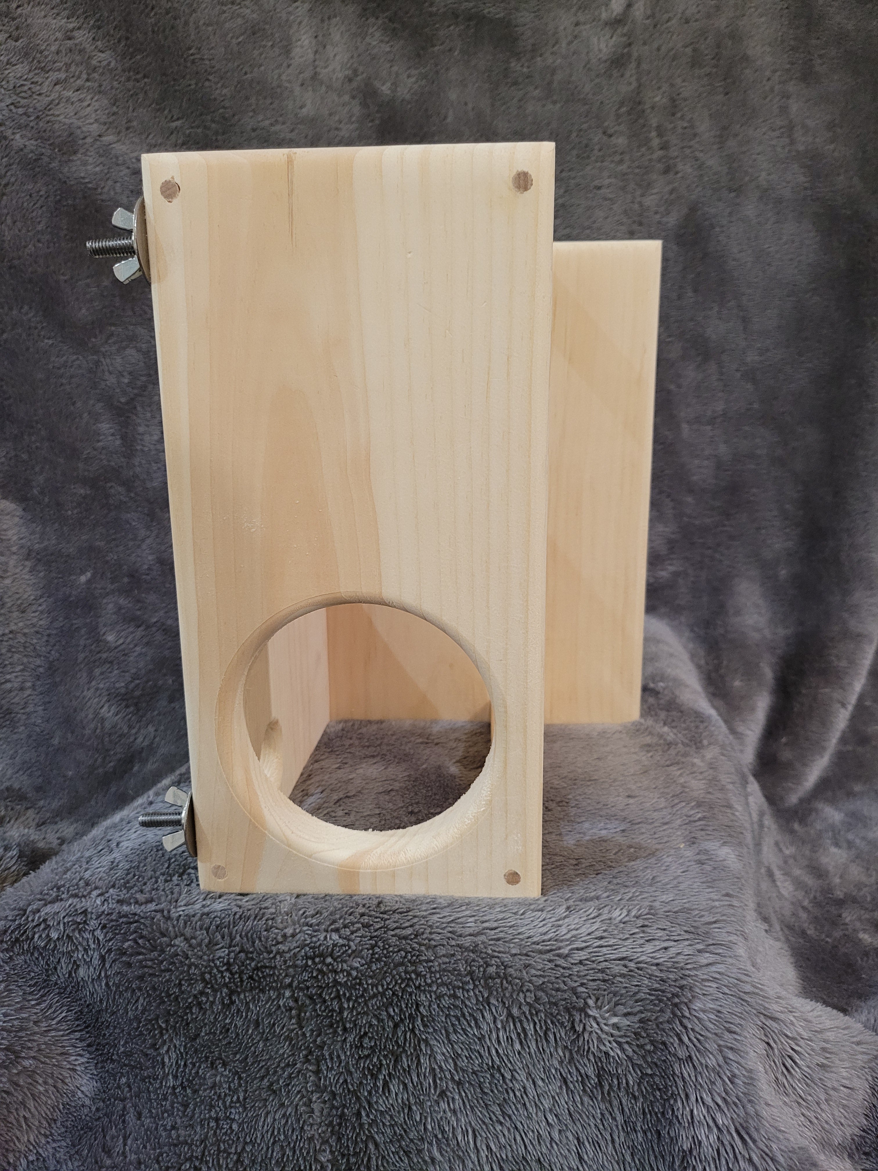 Chinchilla Hanging Dual Ledge