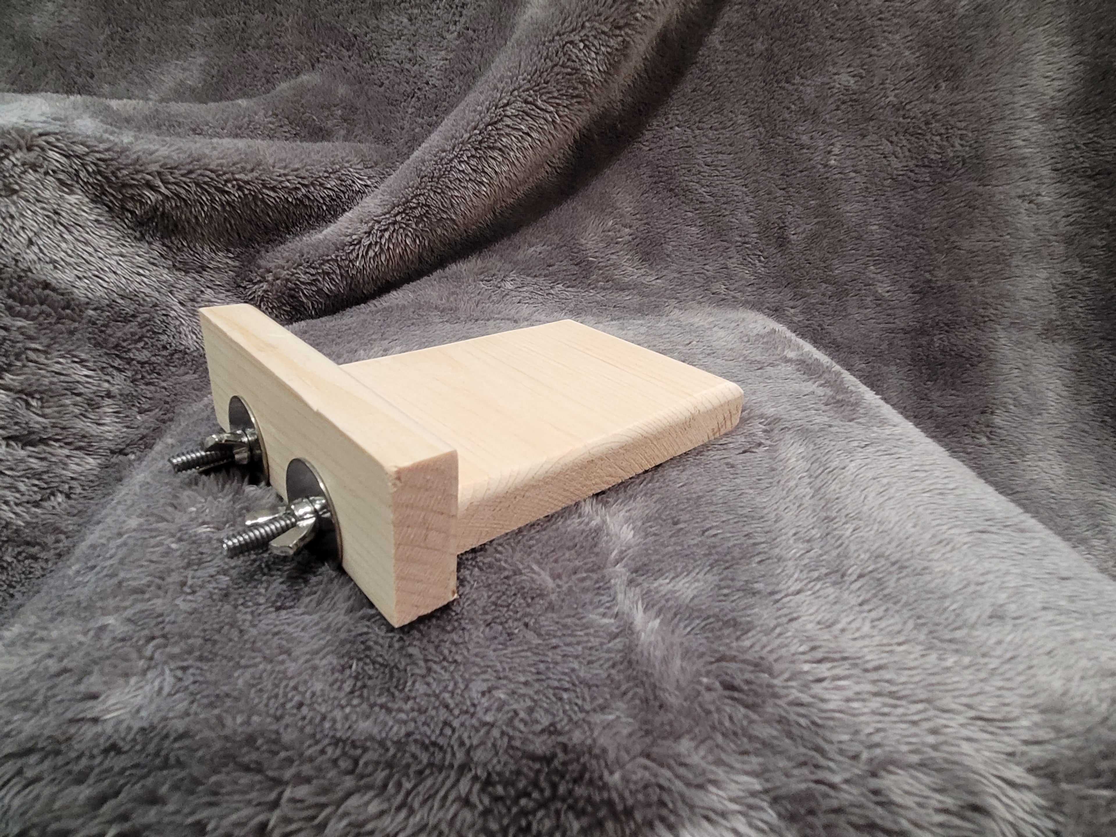 Chinchilla Ledge Shelve Kit