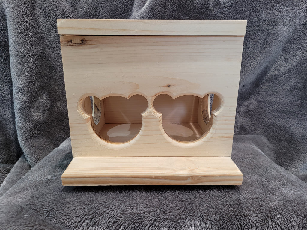 Chinchilla Hay Feeder Box