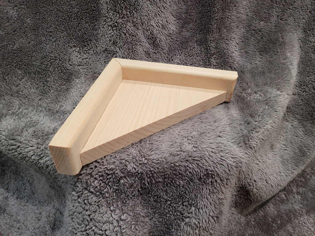 Chinchilla 12-inch Diamond Corner Ledge